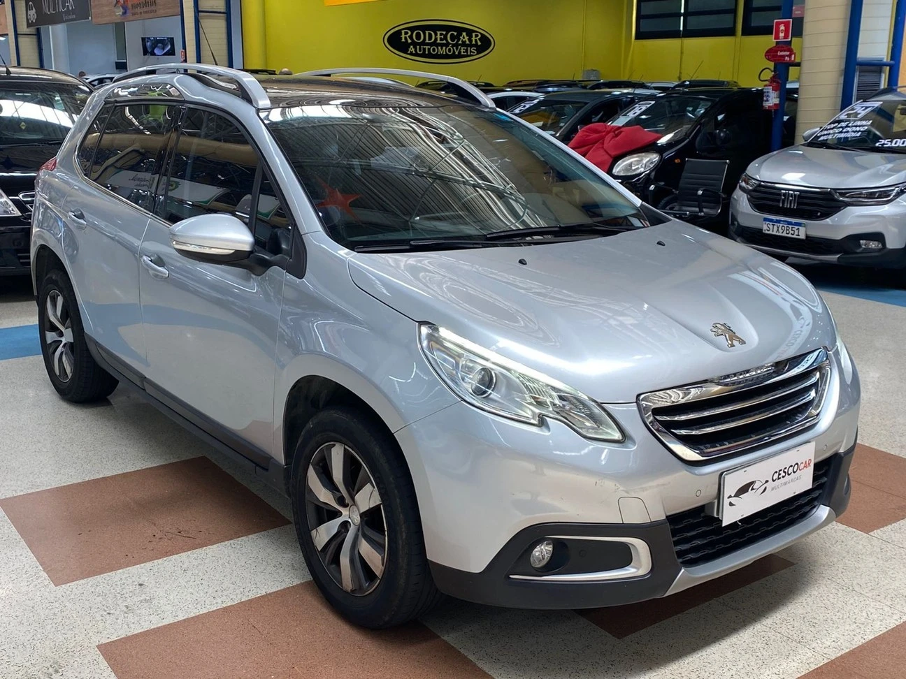 PEUGEOT 2008