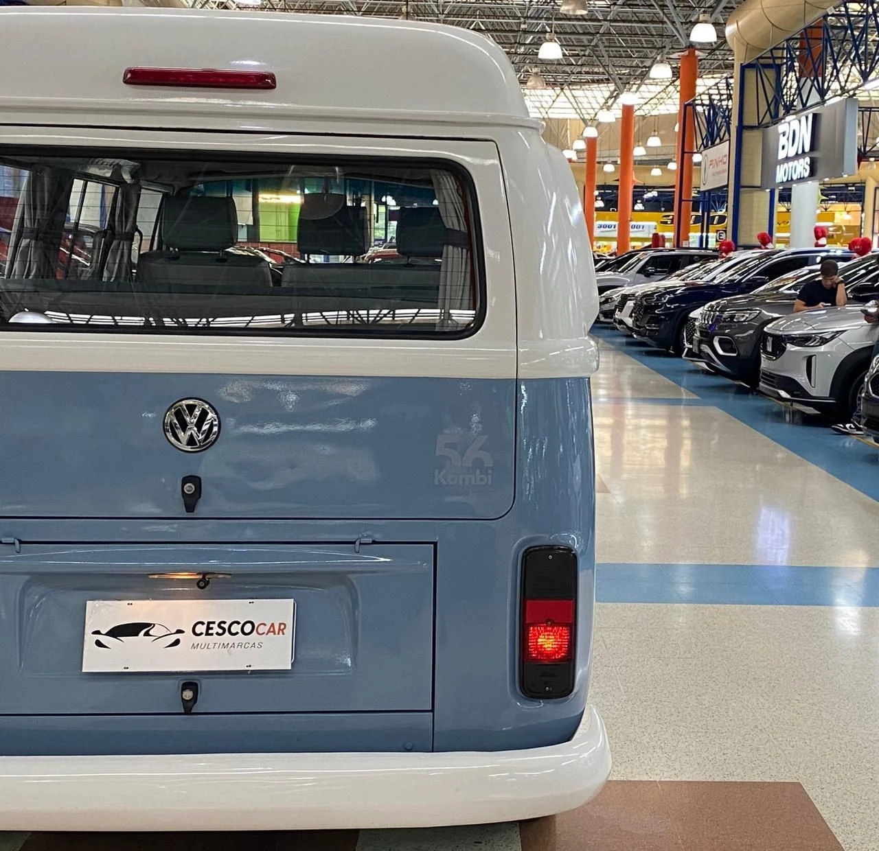 VOLKSWAGEN KOMBI