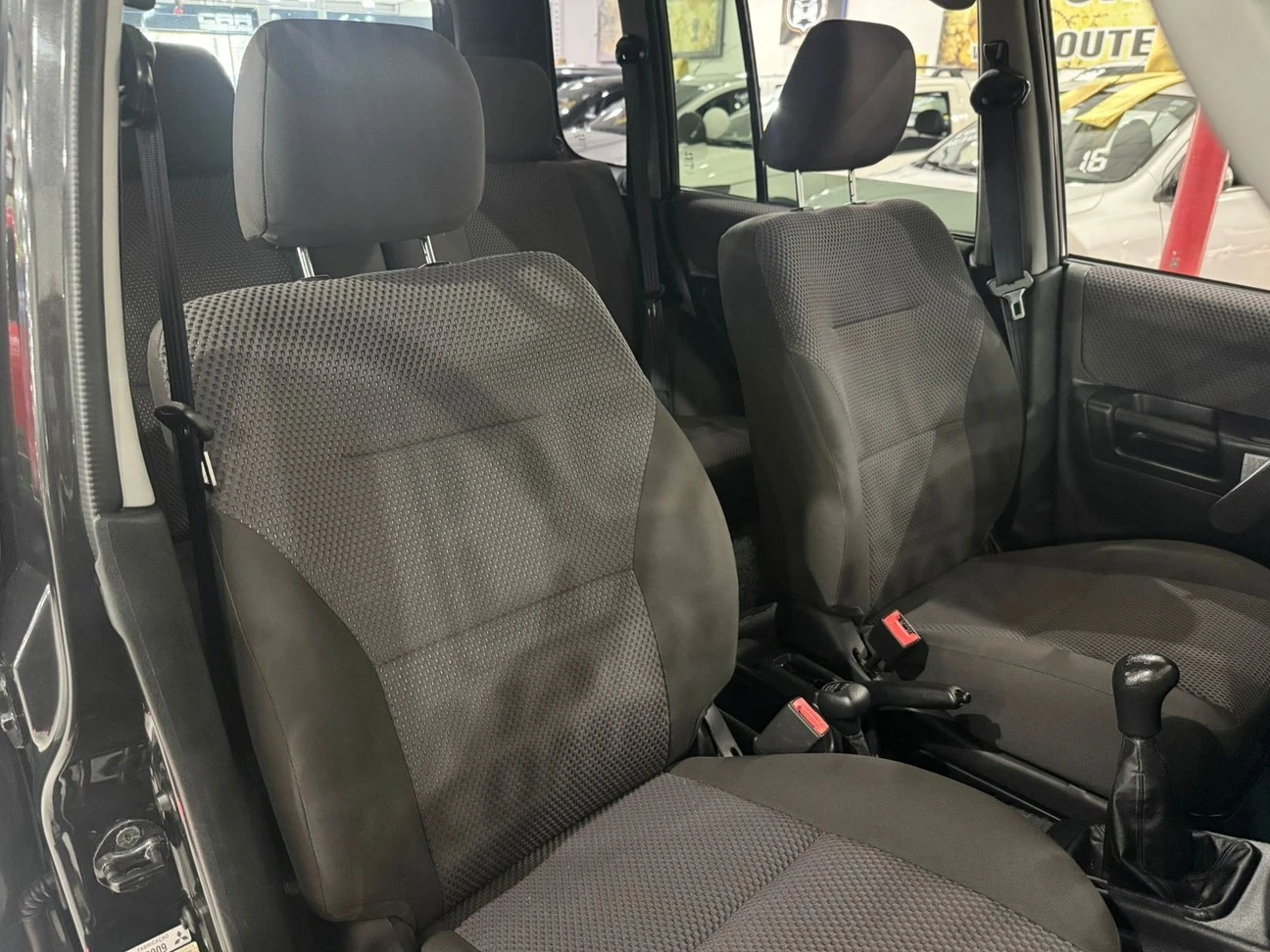 MITSUBISHI PAJERO TR4