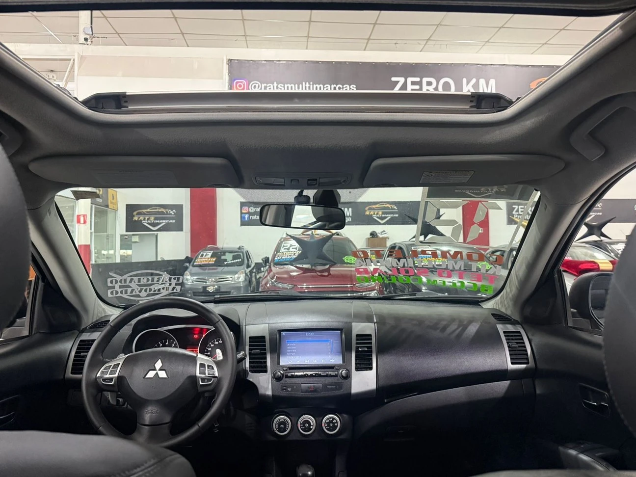 MITSUBISHI OUTLANDER