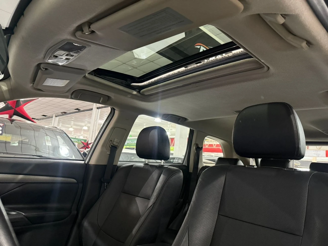 MITSUBISHI OUTLANDER