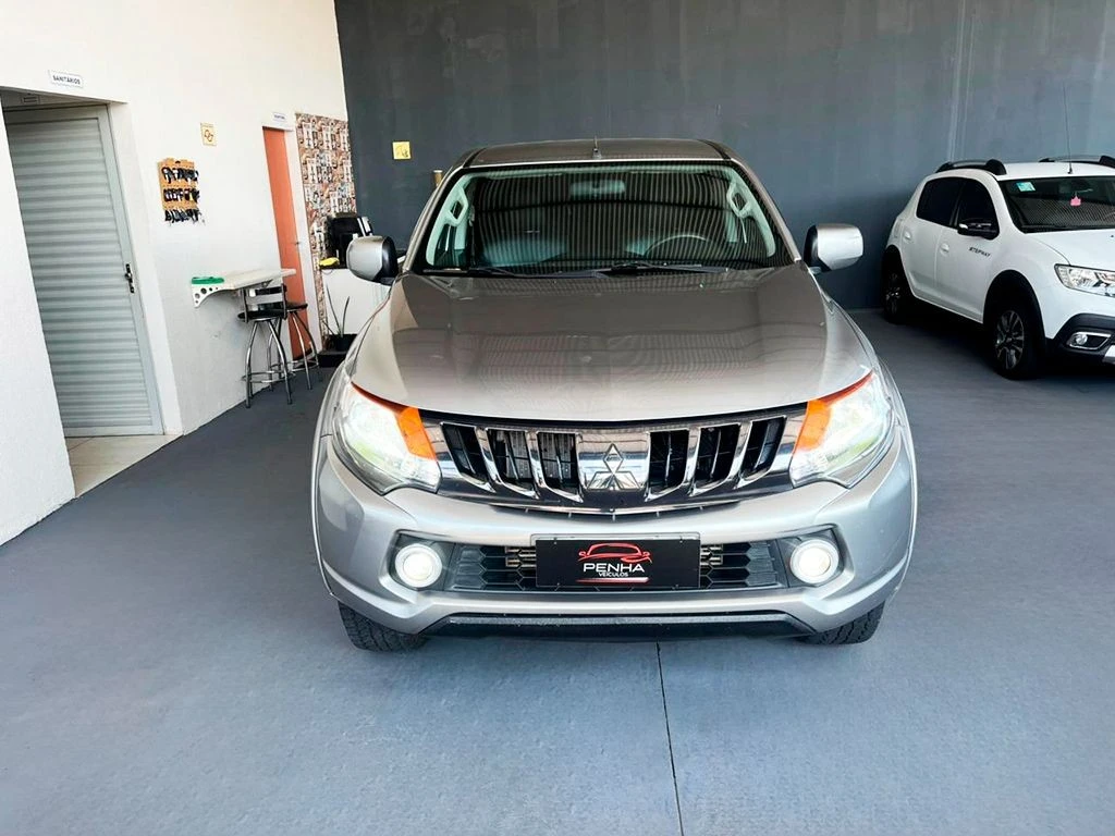 MITSUBISHI L200 TRITON