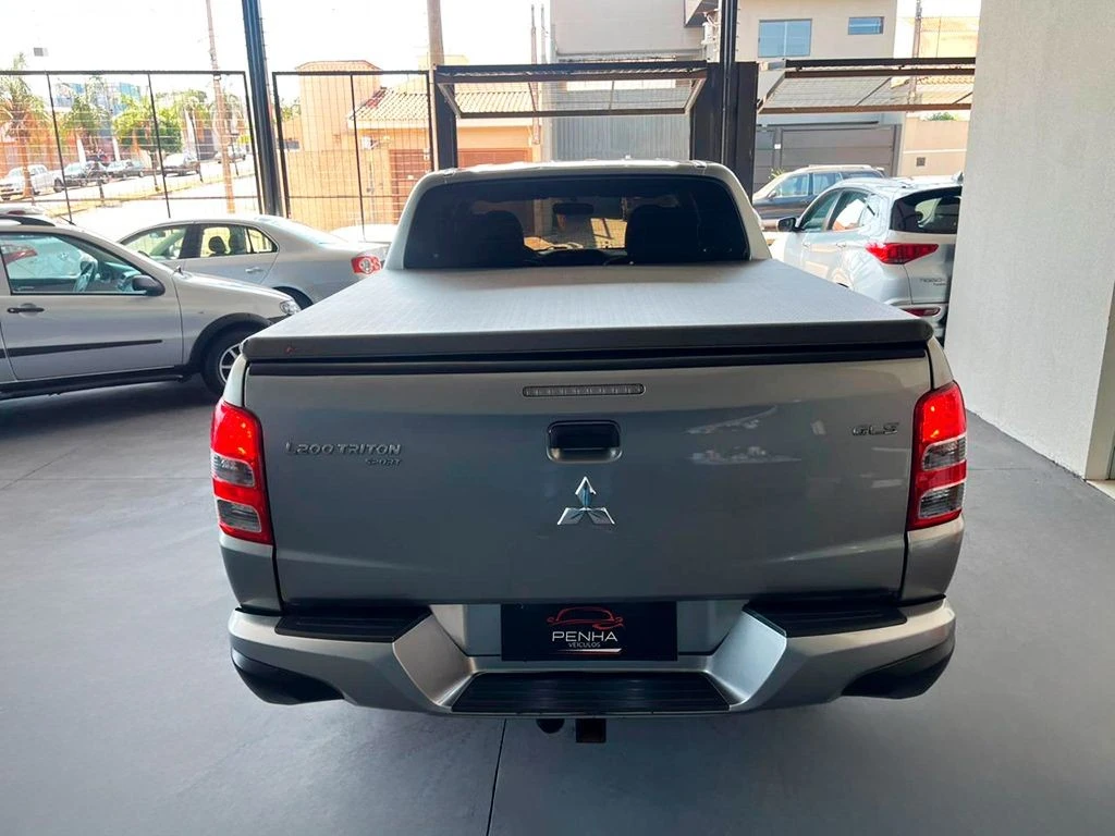 MITSUBISHI L200 TRITON