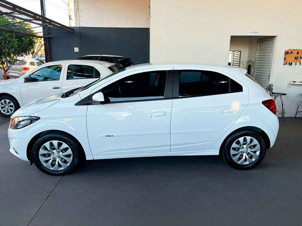 CHEVROLET ONIX