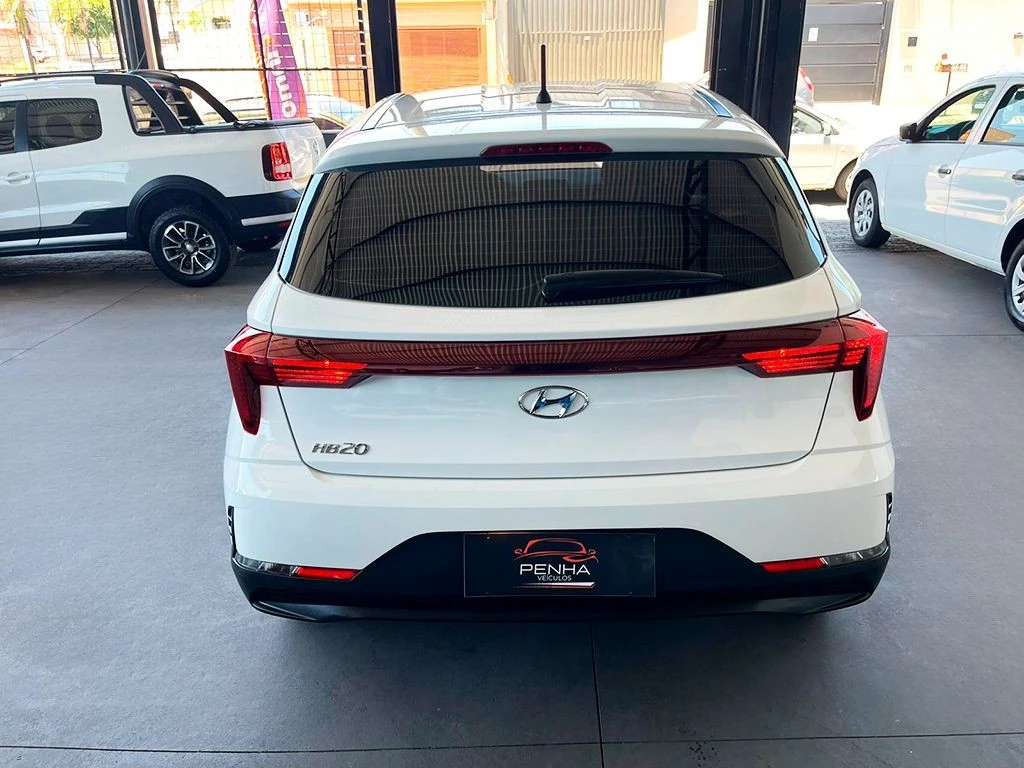 HYUNDAI HB20