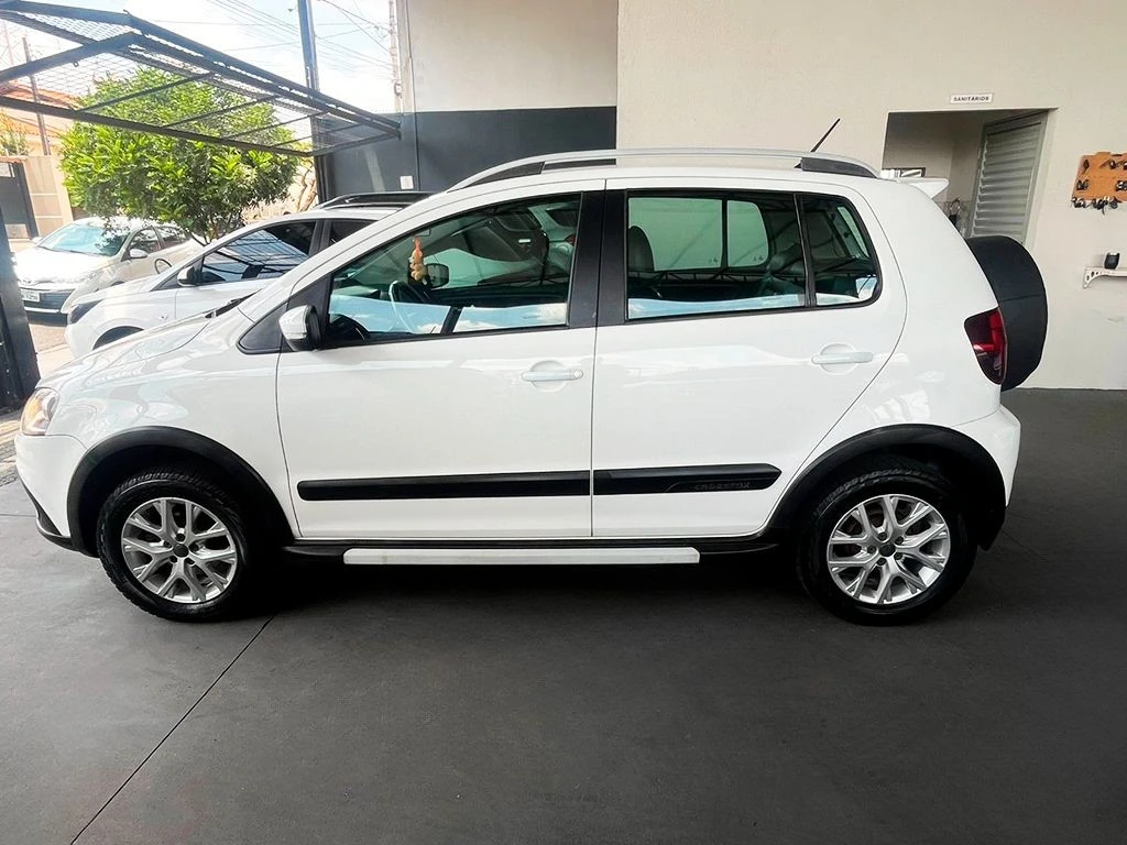 VOLKSWAGEN CROSSFOX