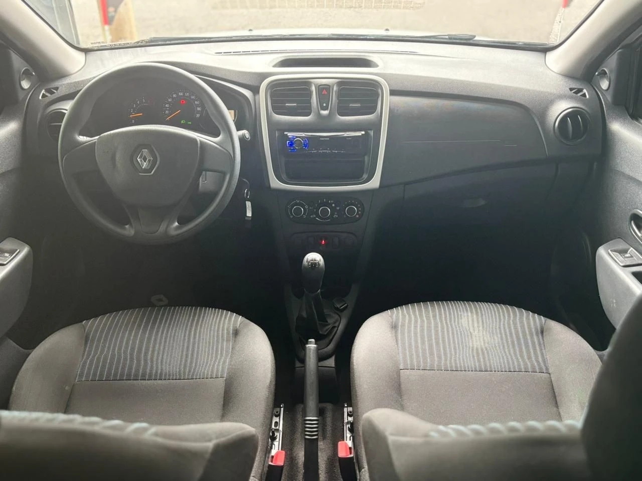 RENAULT LOGAN