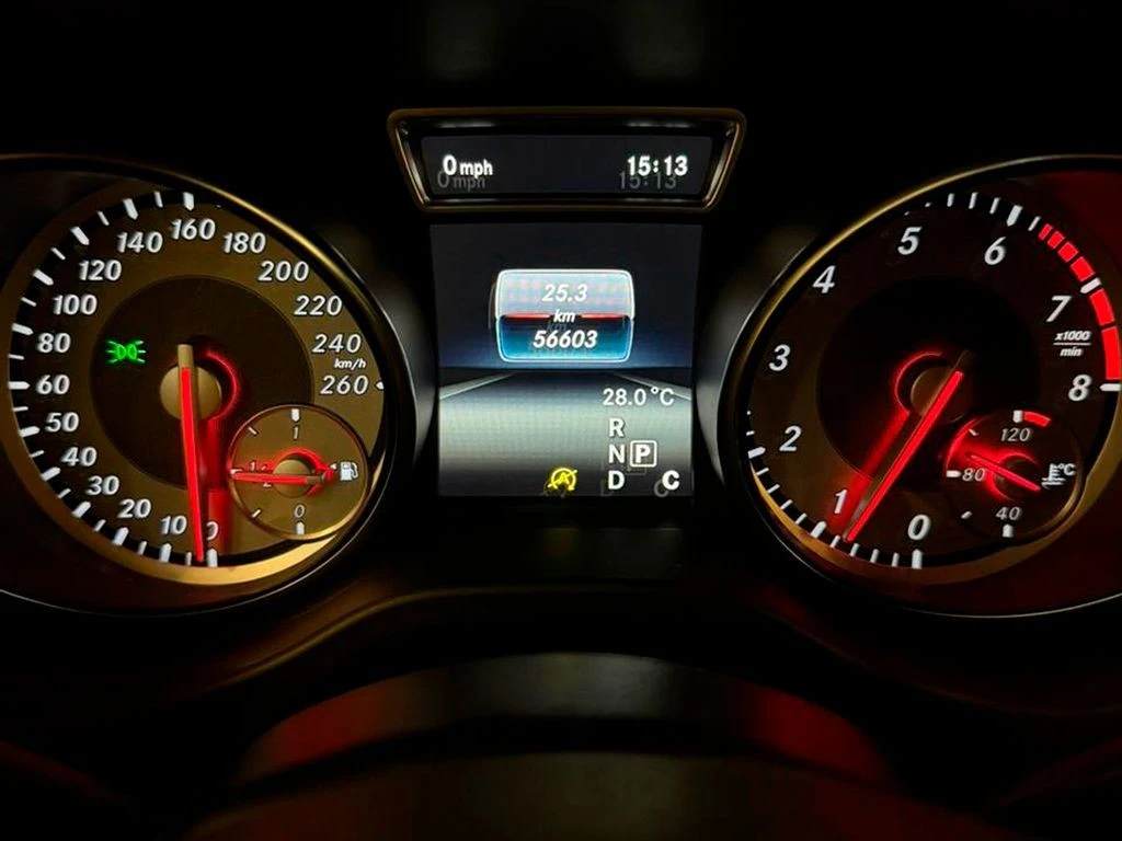 MERCEDES-BENZ GLA 200