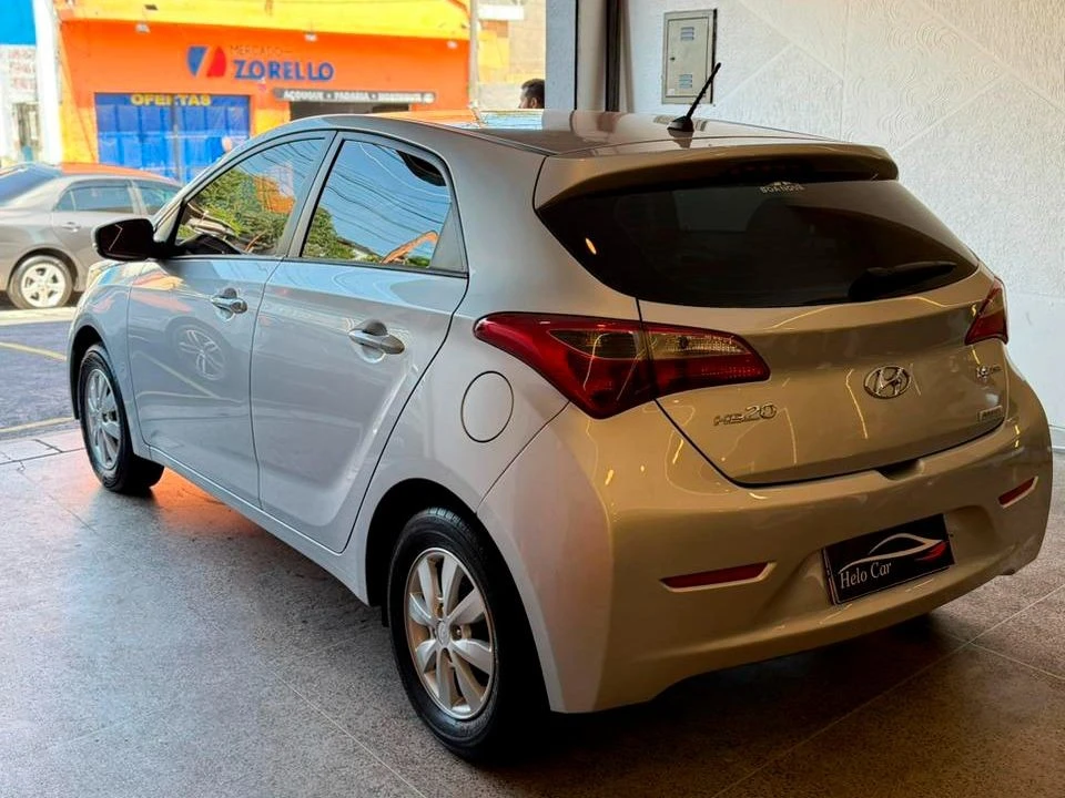 HYUNDAI HB20