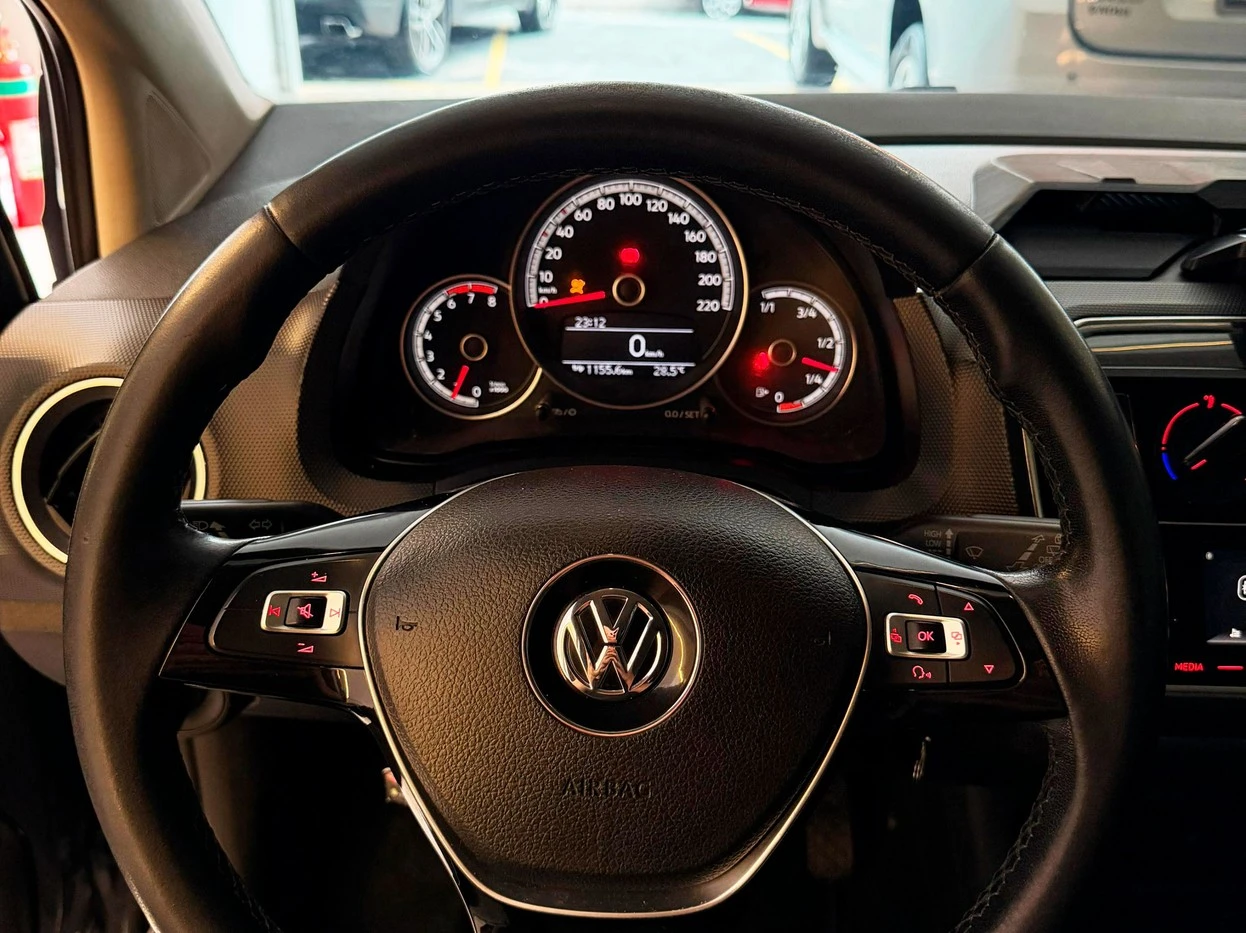 VOLKSWAGEN UP