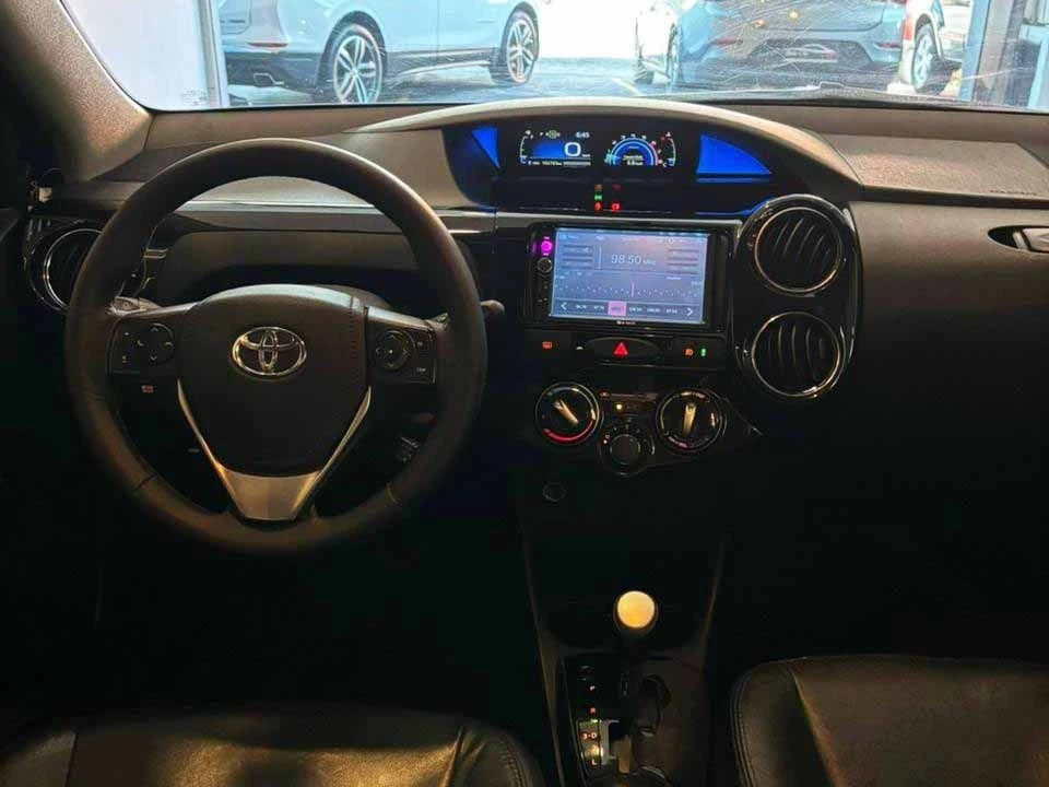 TOYOTA ETIOS