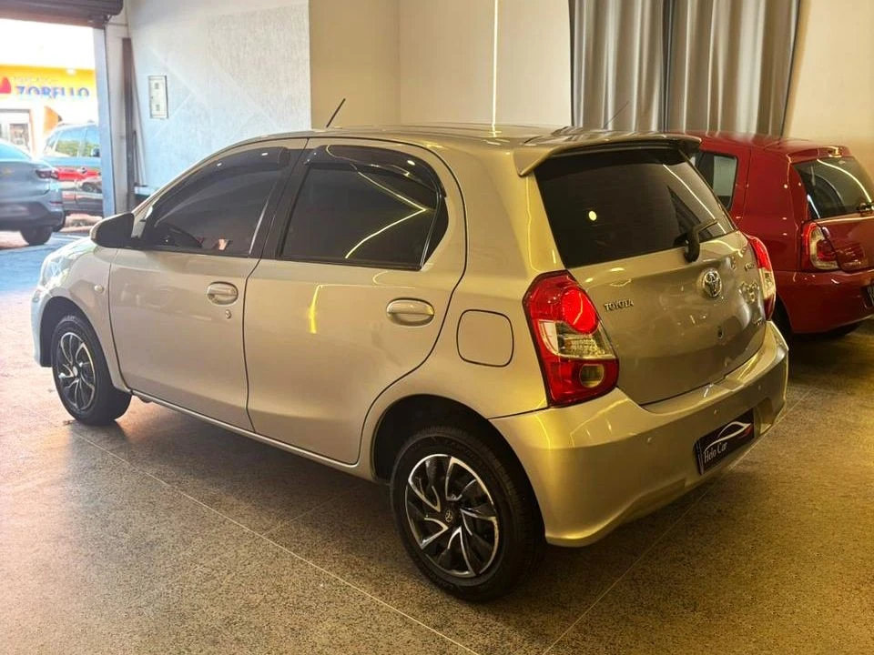 TOYOTA ETIOS