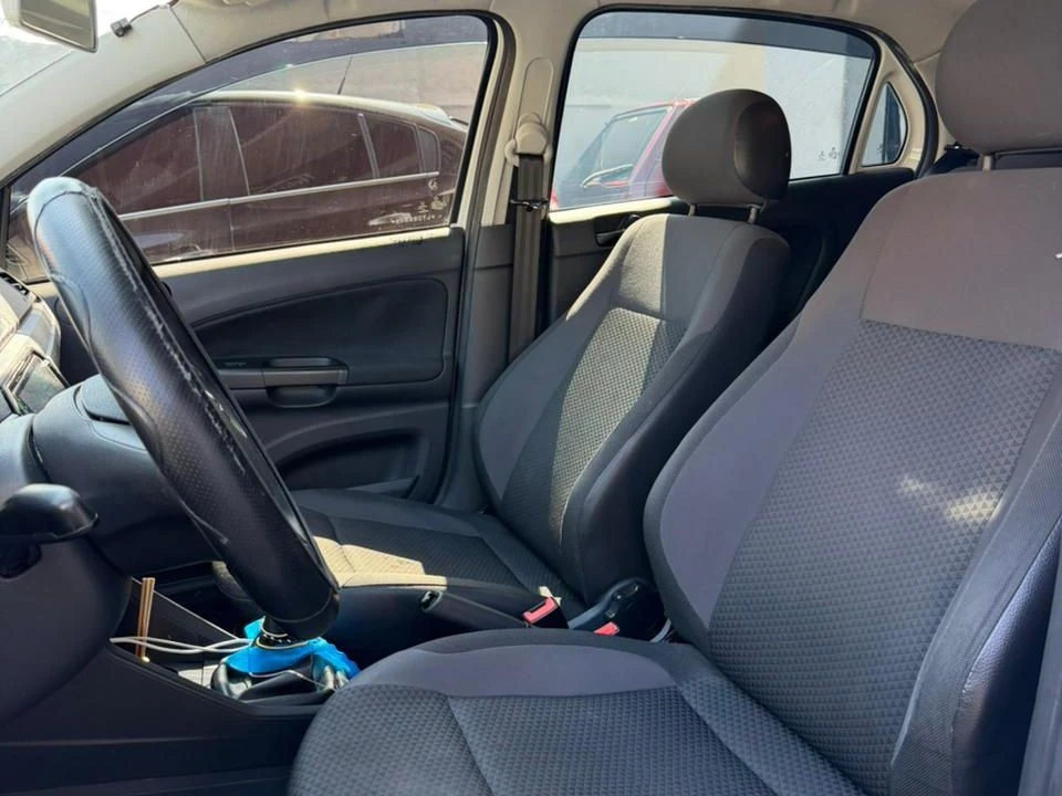 VOLKSWAGEN VOYAGE