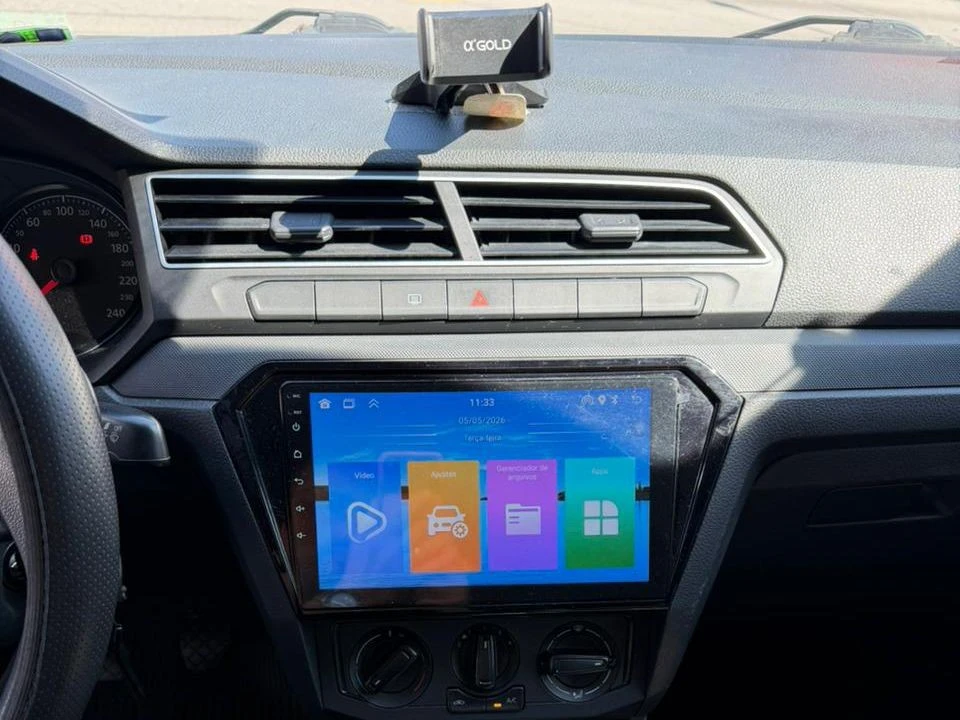 VOLKSWAGEN VOYAGE