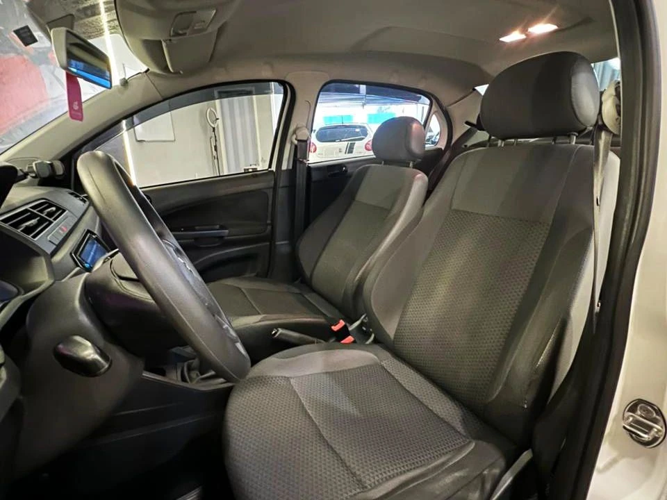 VOLKSWAGEN VOYAGE