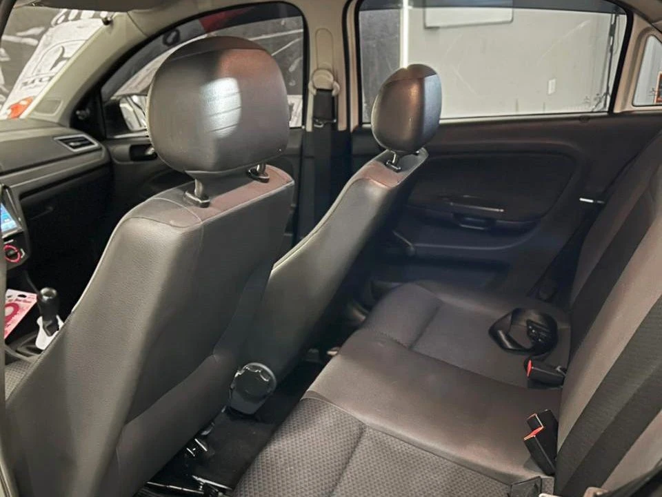 VOLKSWAGEN VOYAGE