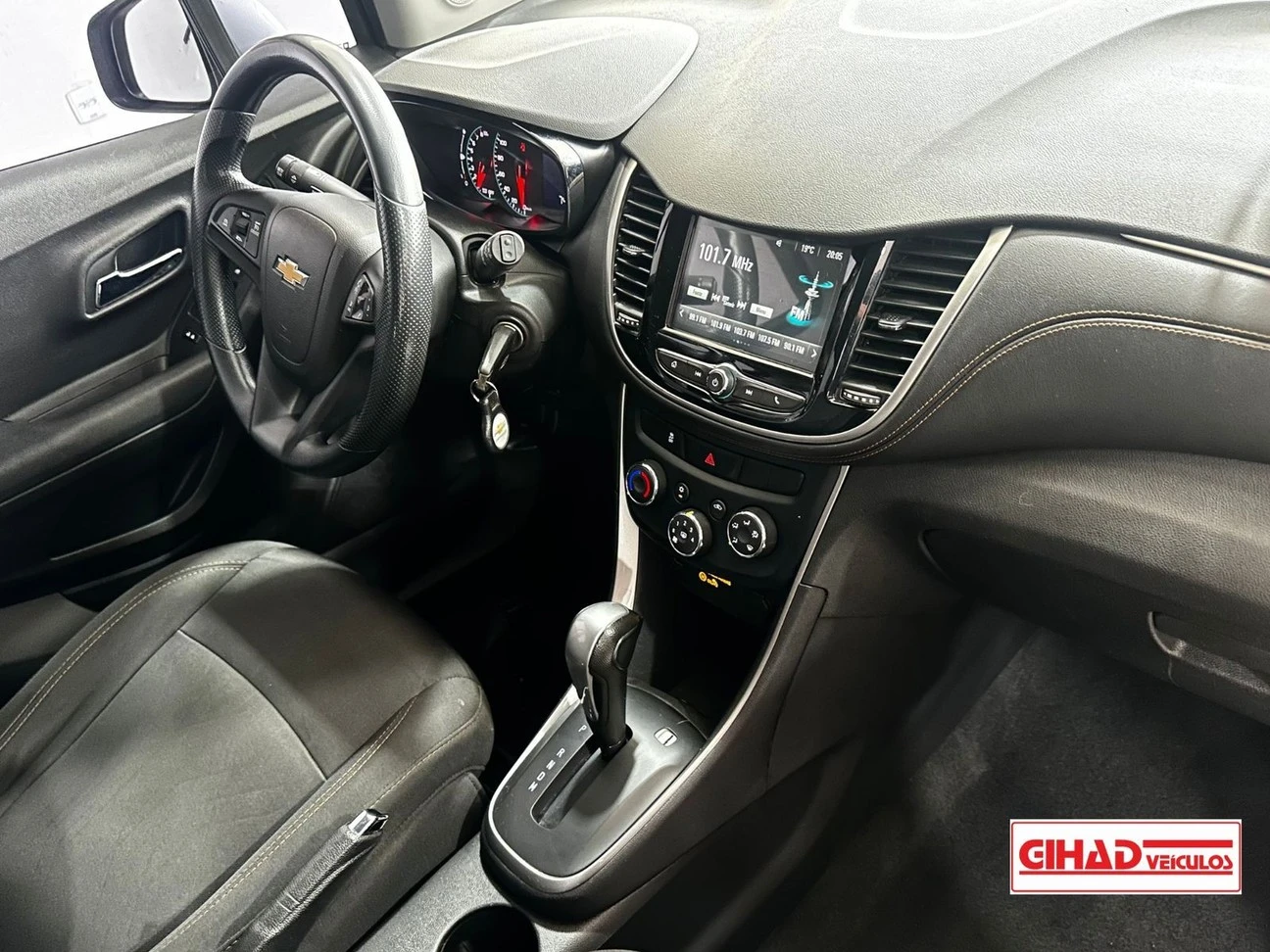 CHEVROLET TRACKER