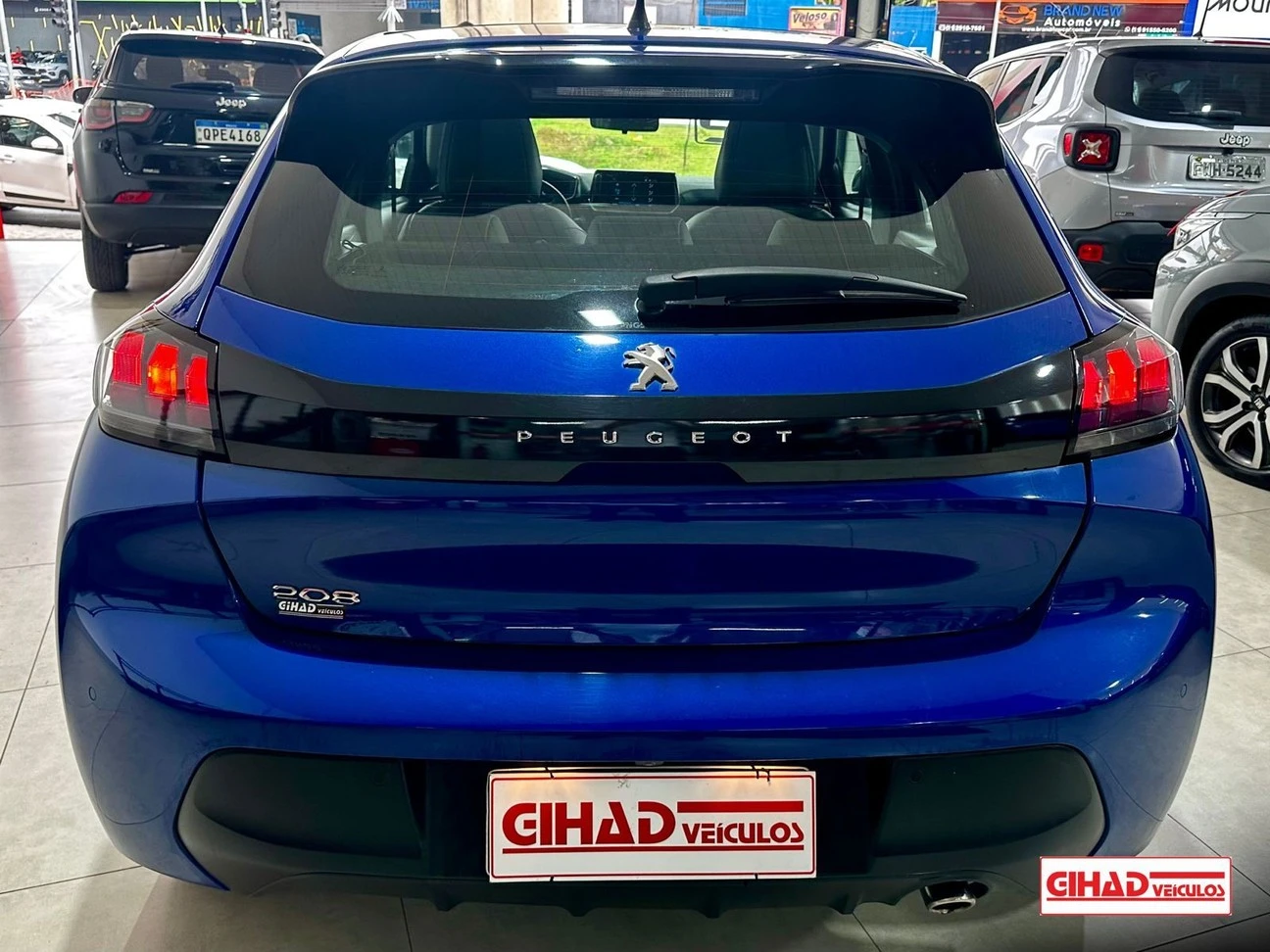 PEUGEOT 208
