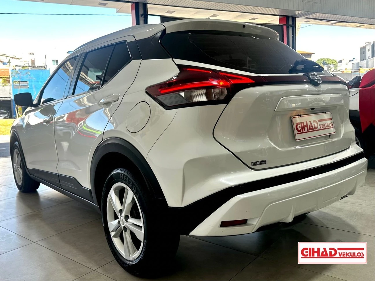 NISSAN KICKS