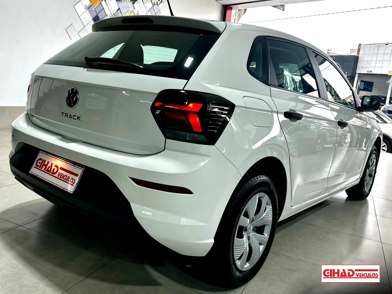 VOLKSWAGEN POLO