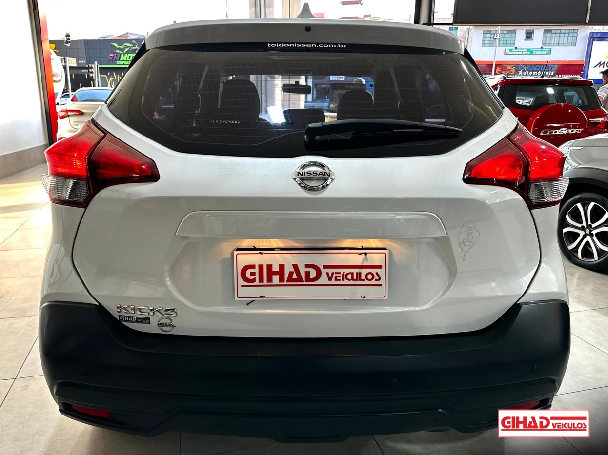NISSAN KICKS
