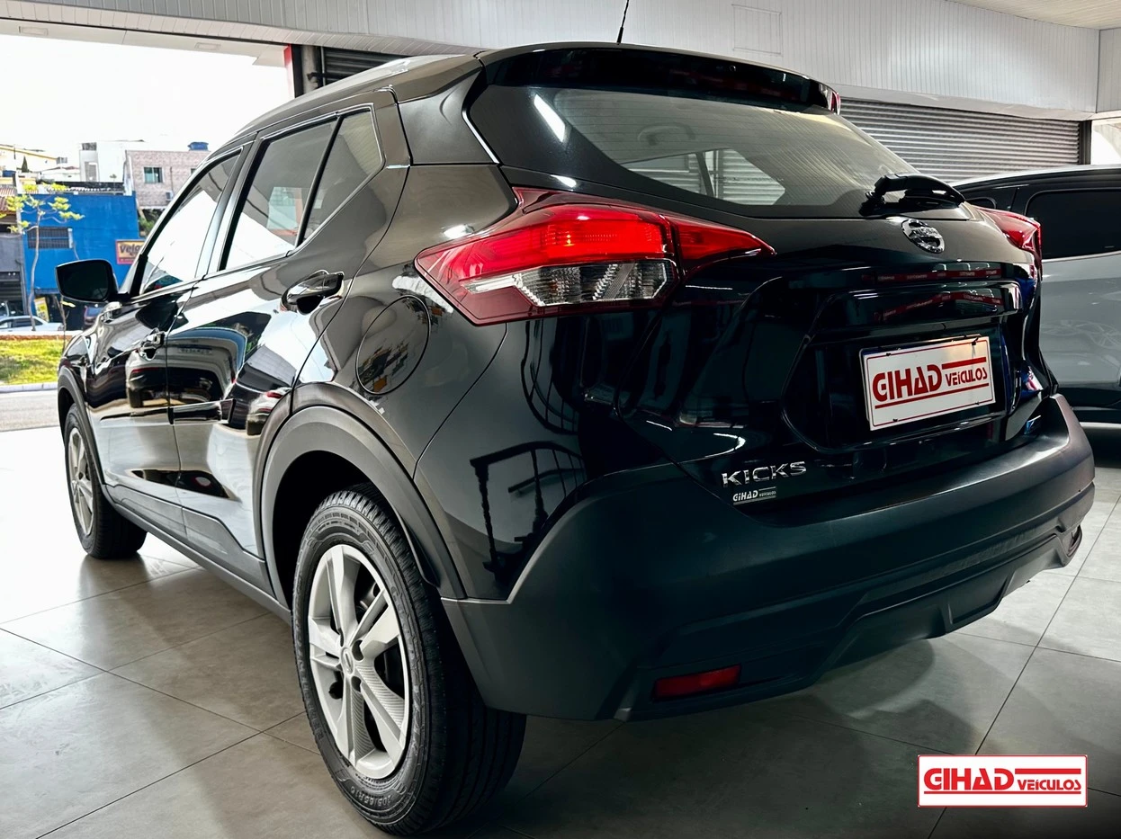 NISSAN KICKS