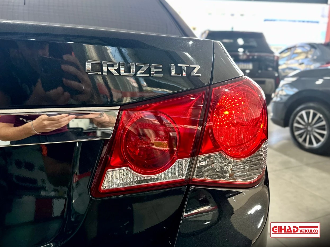 CHEVROLET CRUZE