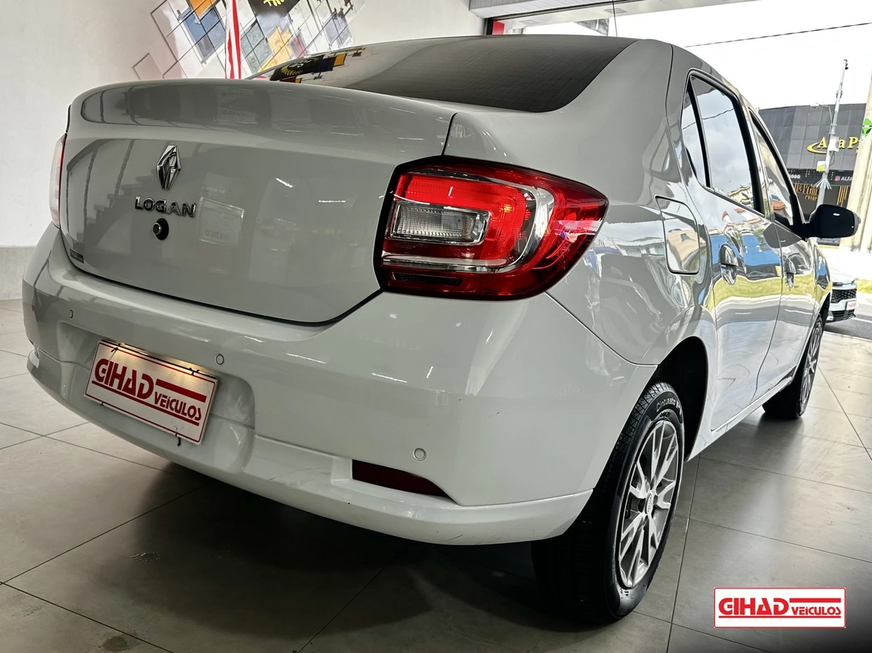 RENAULT LOGAN