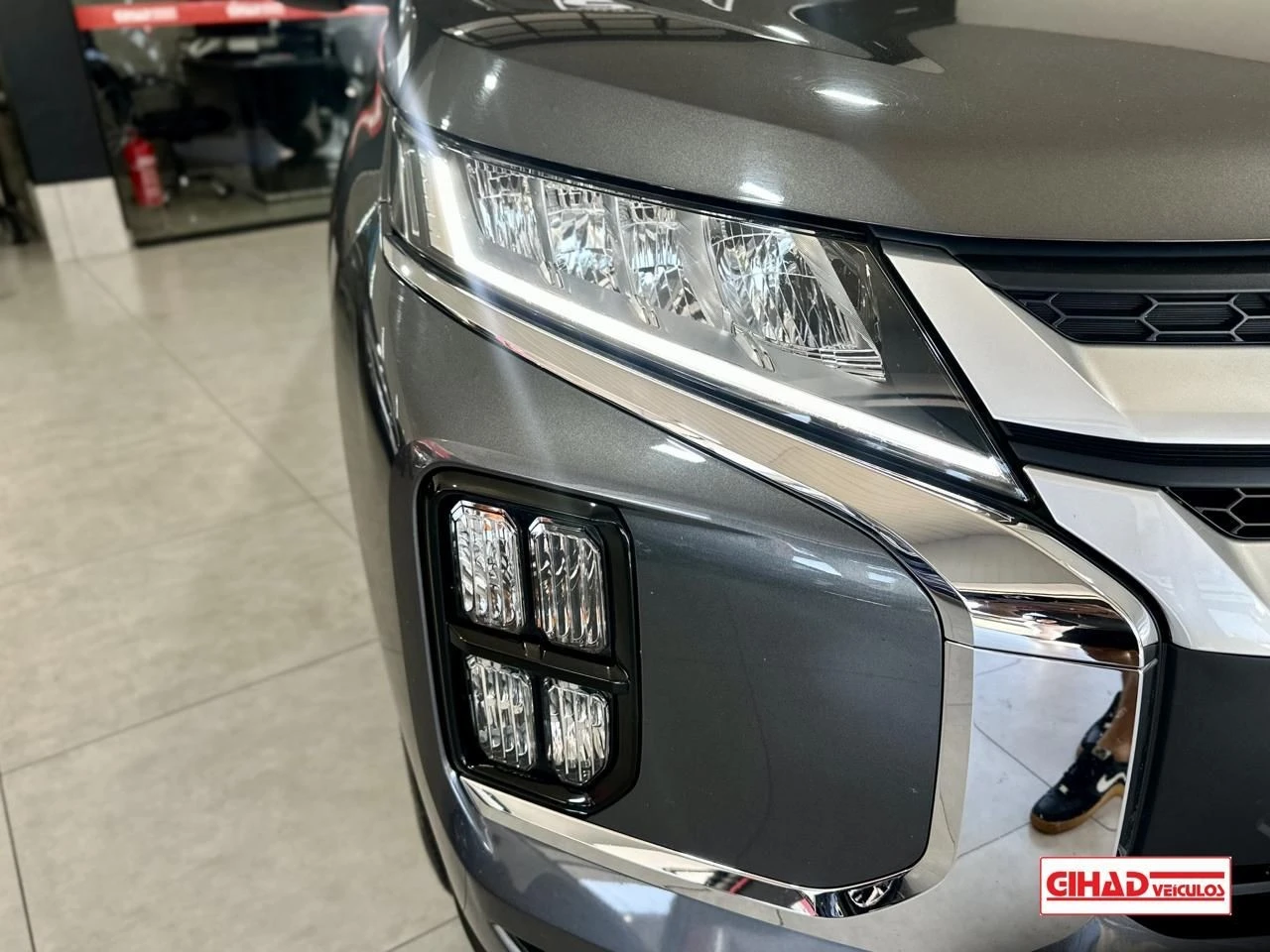 MITSUBISHI OUTLANDER SPORT