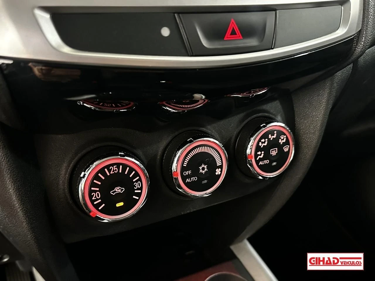 MITSUBISHI OUTLANDER SPORT