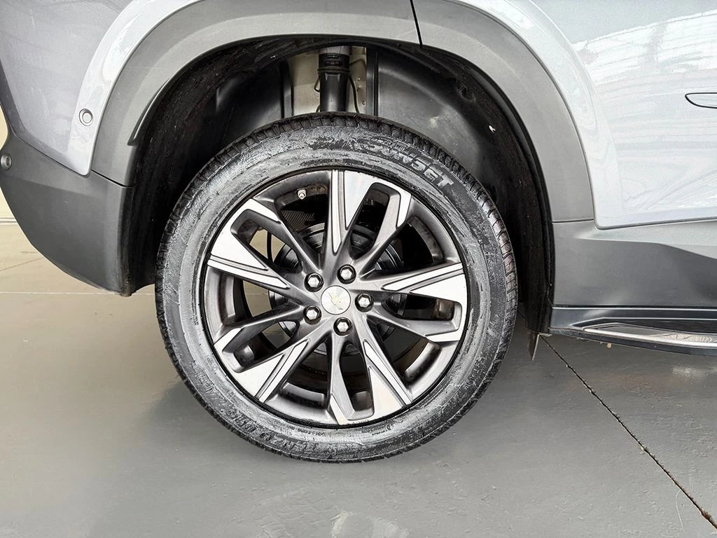 CHEVROLET TRACKER
