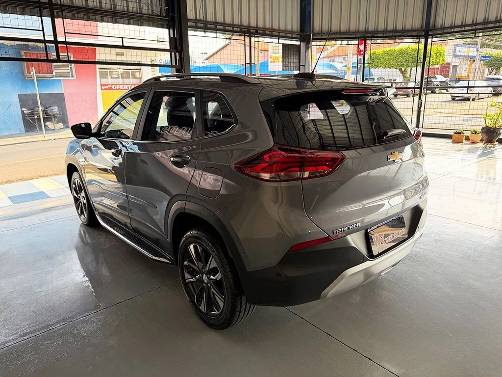 CHEVROLET TRACKER