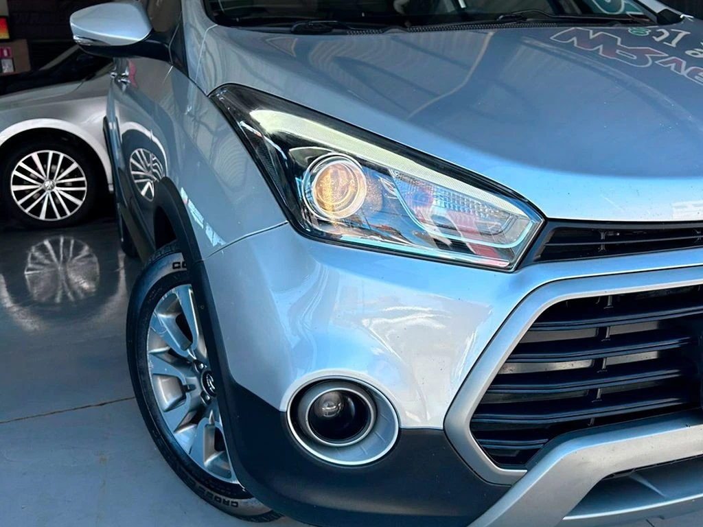 HYUNDAI HB20X