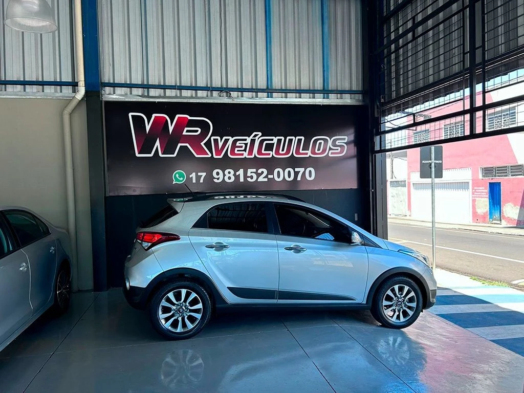 HYUNDAI HB20X