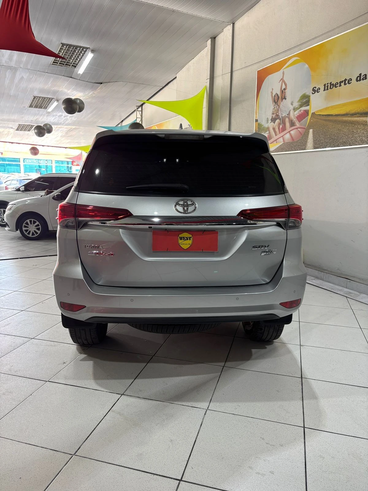 TOYOTA HILUX SW4