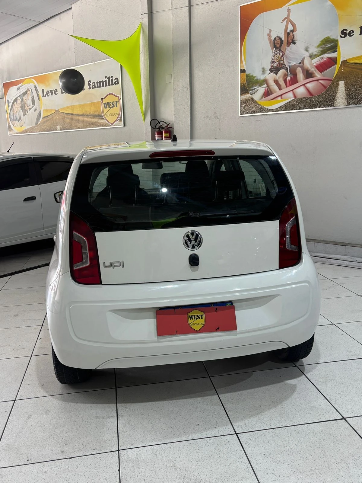 VOLKSWAGEN UP