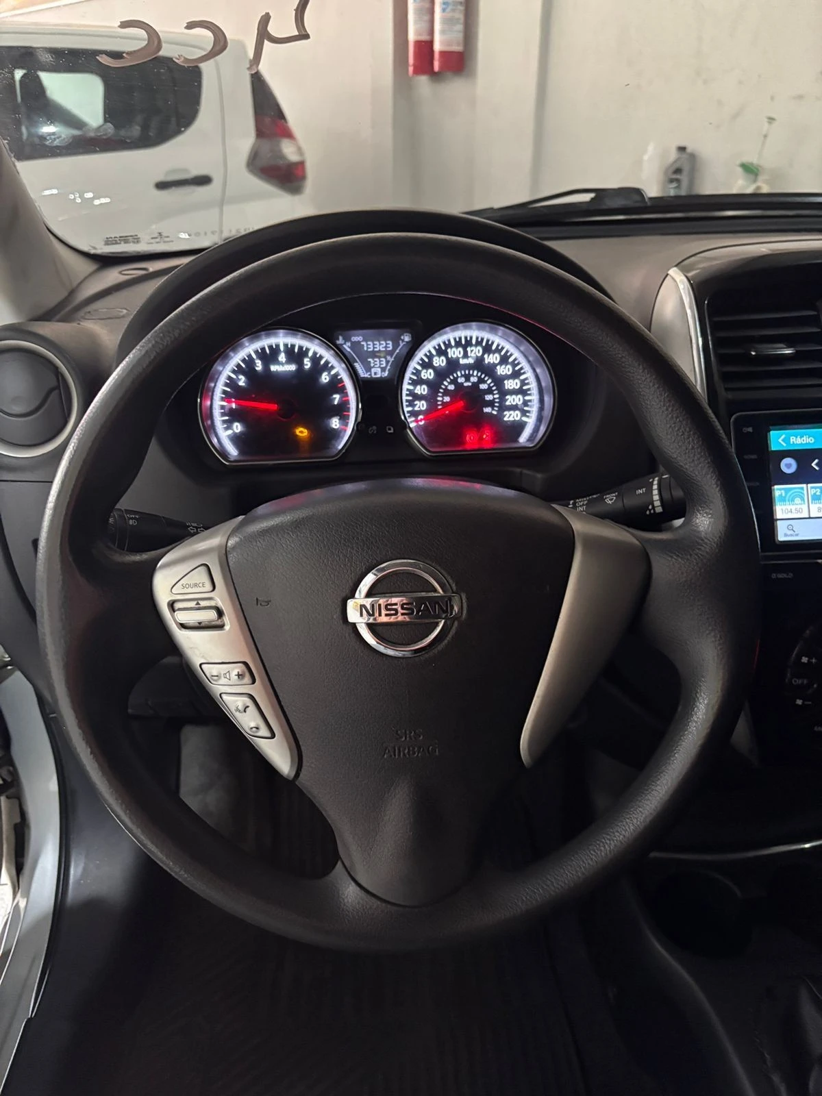 NISSAN VERSA