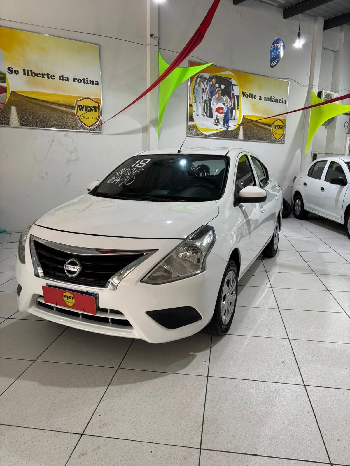 NISSAN VERSA