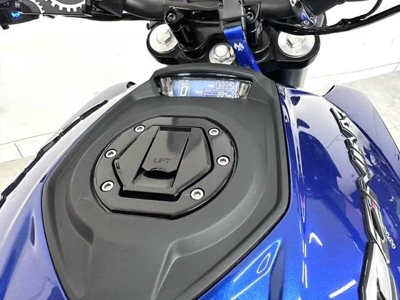 BAJAJ DOMINAR 400