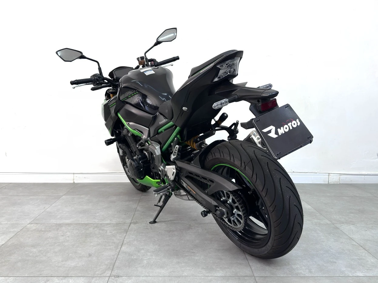 KAWASAKI Z900 R EDITION