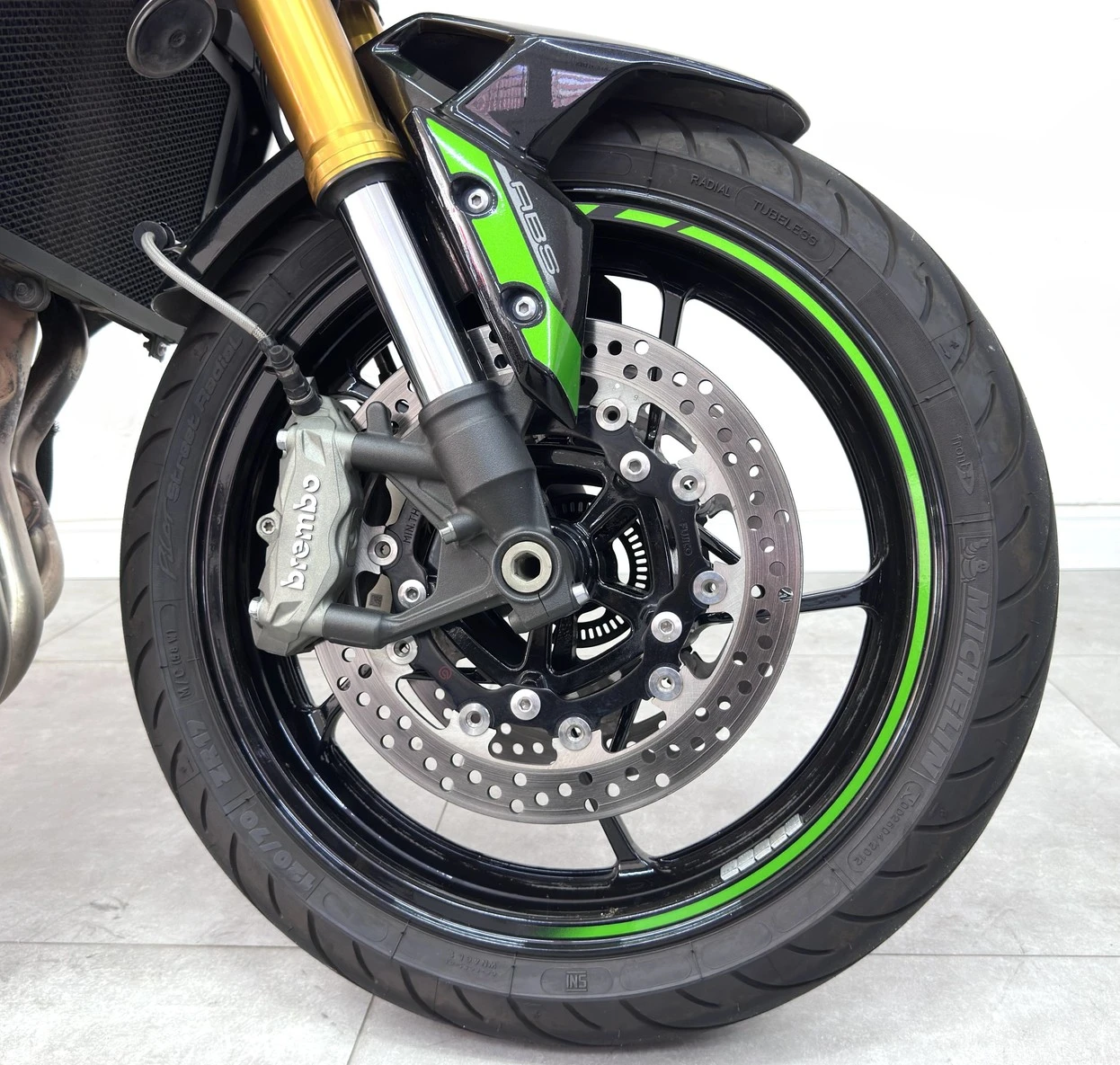 KAWASAKI Z900 R EDITION