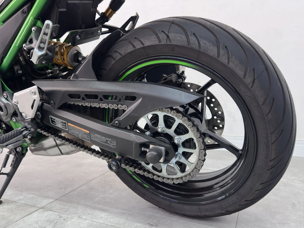 KAWASAKI Z900 R EDITION