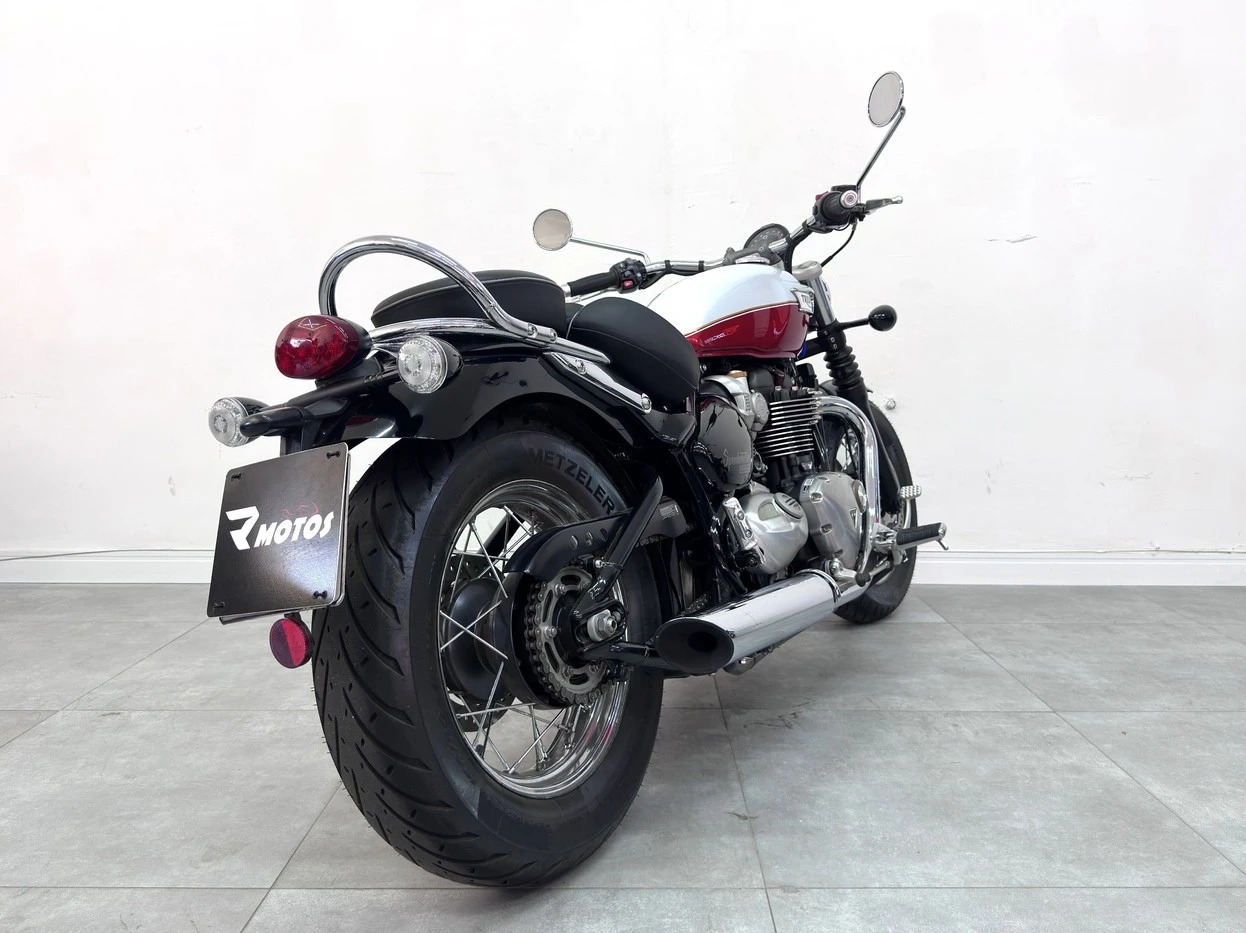 TRIUMPH BONNEVILLE SPEEDMASTER