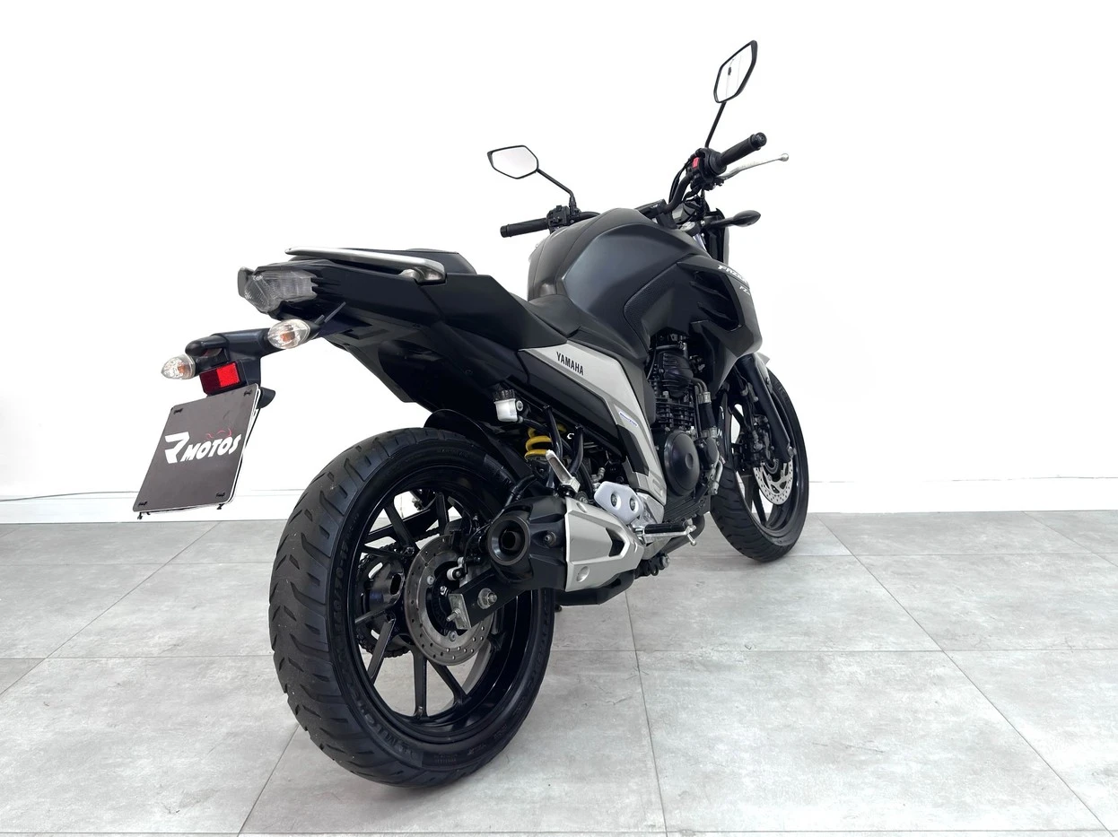 YAMAHA FZ25 FAZER ABS