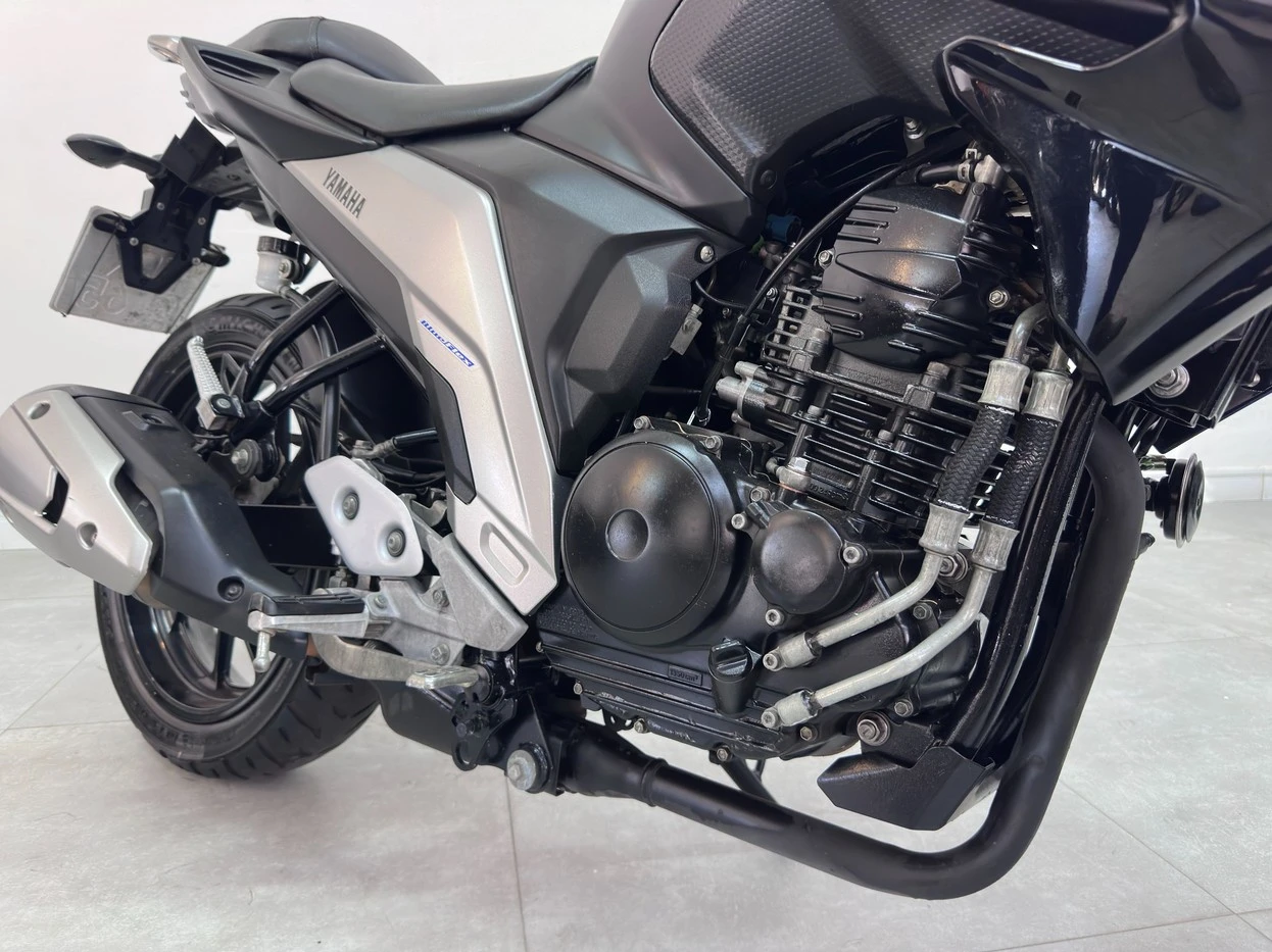 YAMAHA FZ25 FAZER ABS