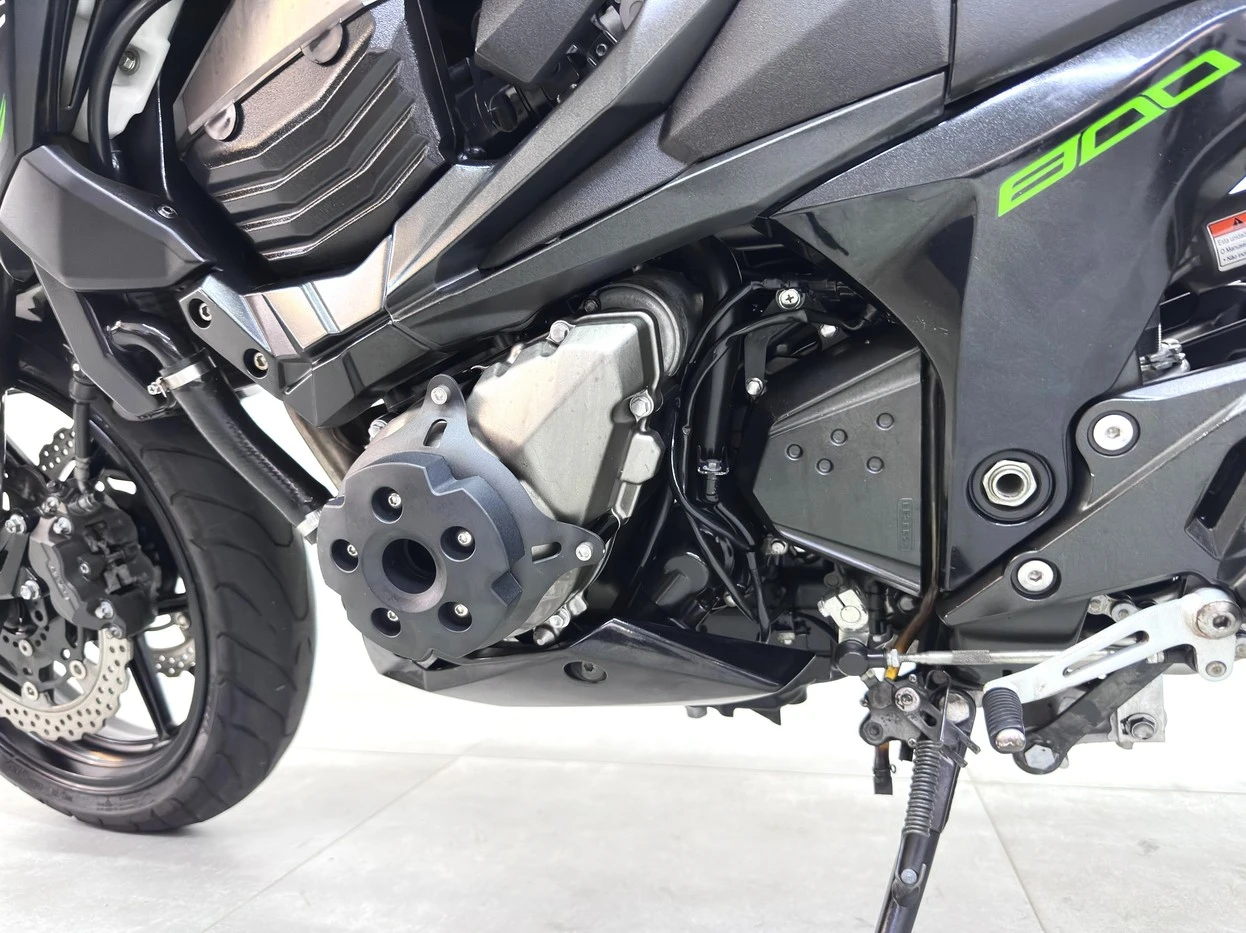 KAWASAKI Z800