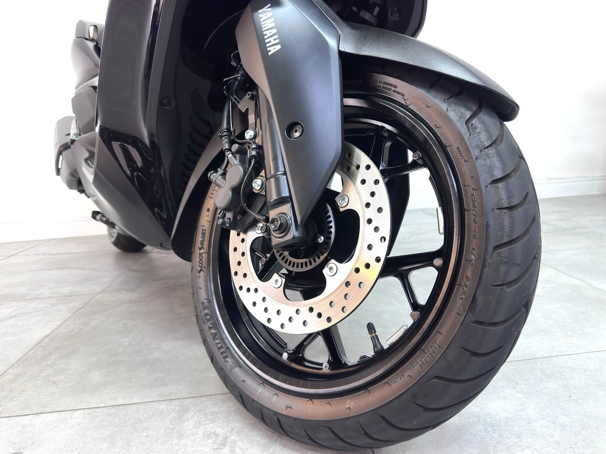 YAMAHA XMAX 250 CONNECTED ABS