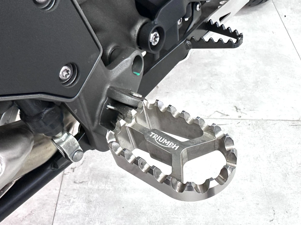 TRIUMPH TIGER EXPLORER XCA