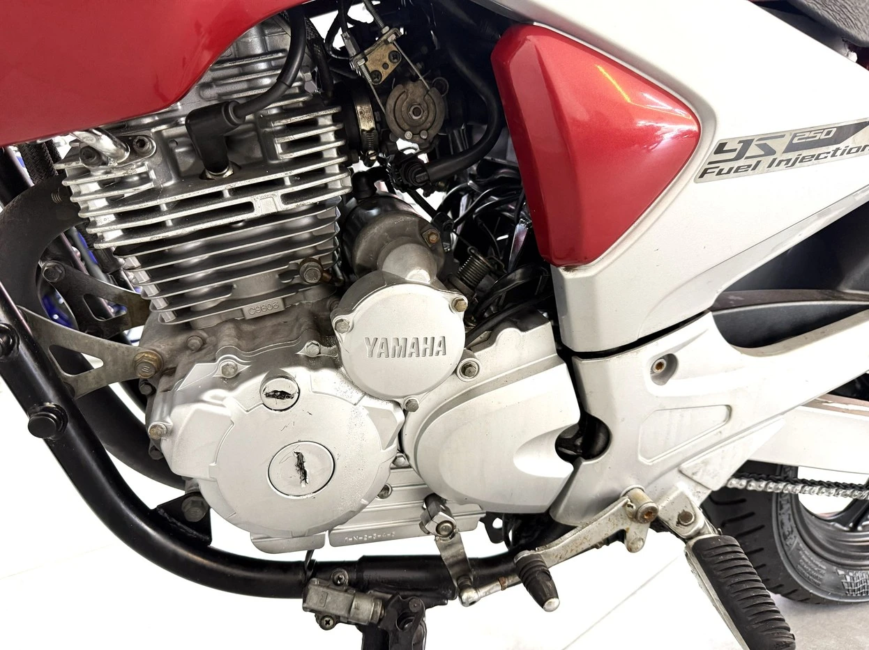YAMAHA FAZER YS 250