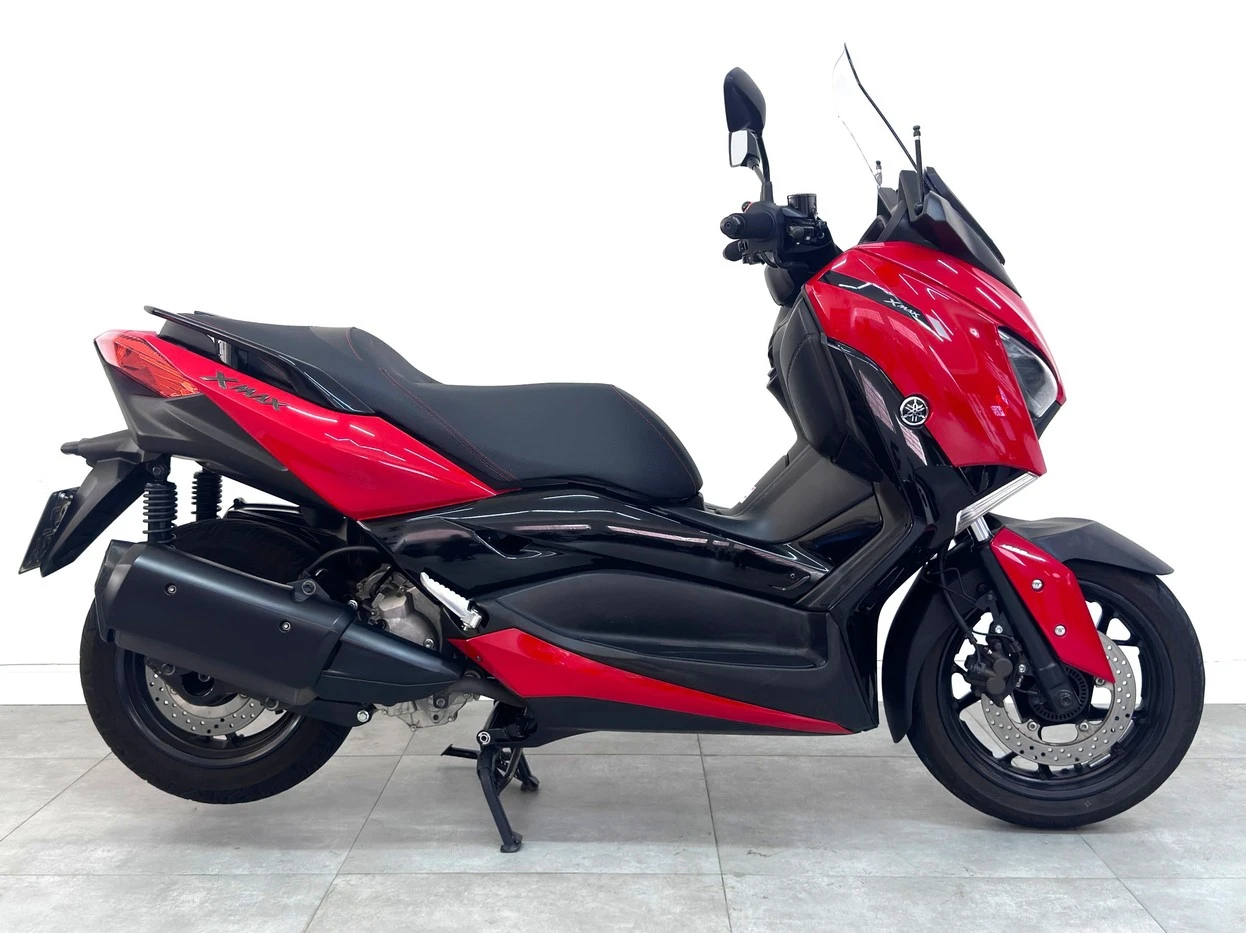 YAMAHA XMAX ABS